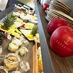 Pura Vida 4*